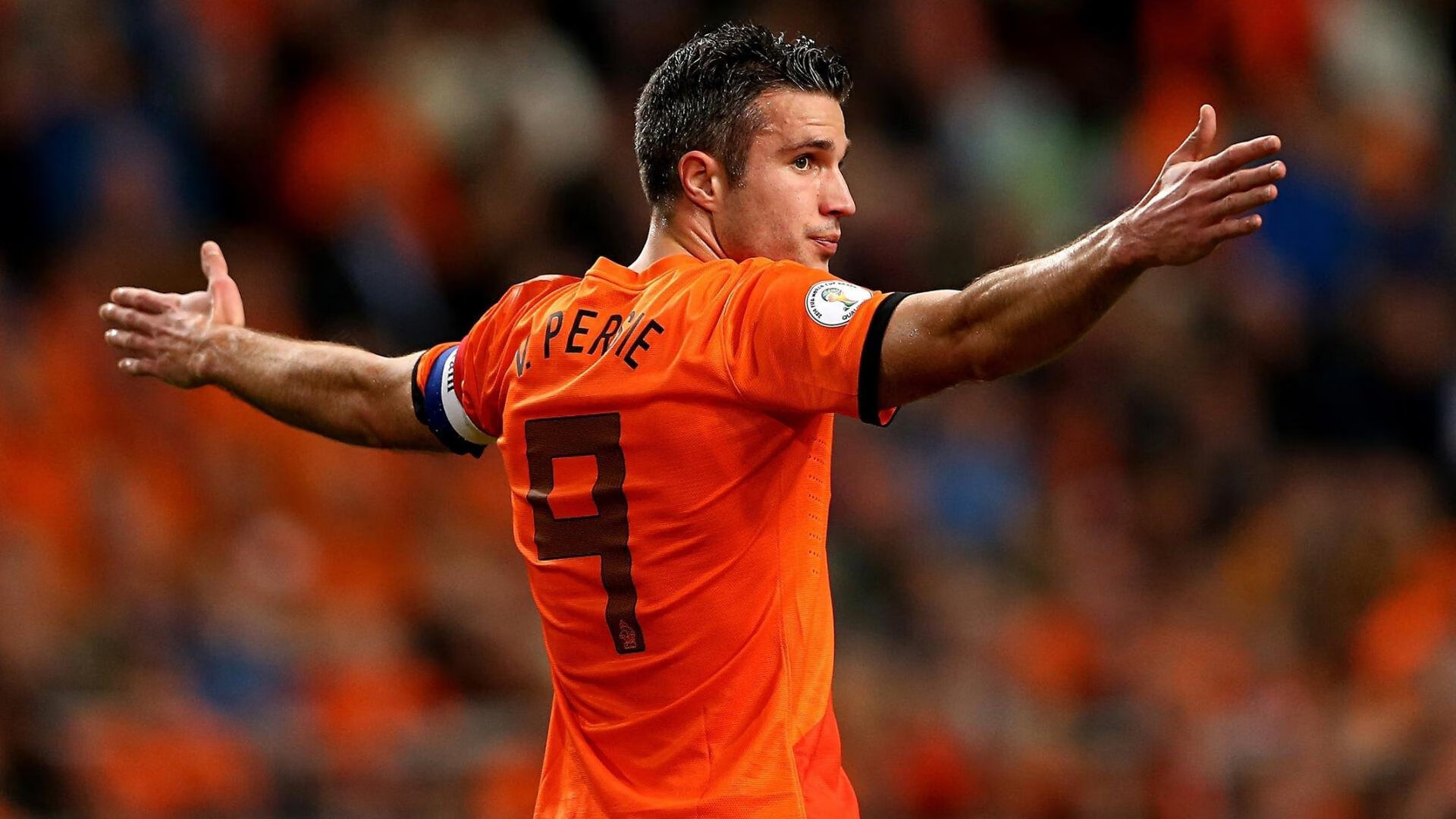 爱游戏全站-积分榜最新排名：争冠、欧战和降级战局激烈，足球欧战积分